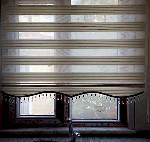 Pliseli Krem Zebra Boncuklu Perde 2