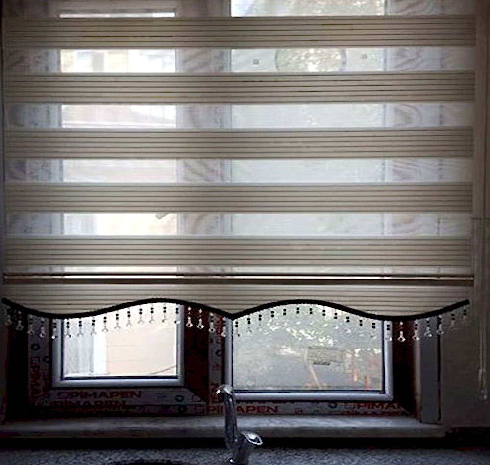 Pliseli Krem Zebra Boncuklu Perde 2